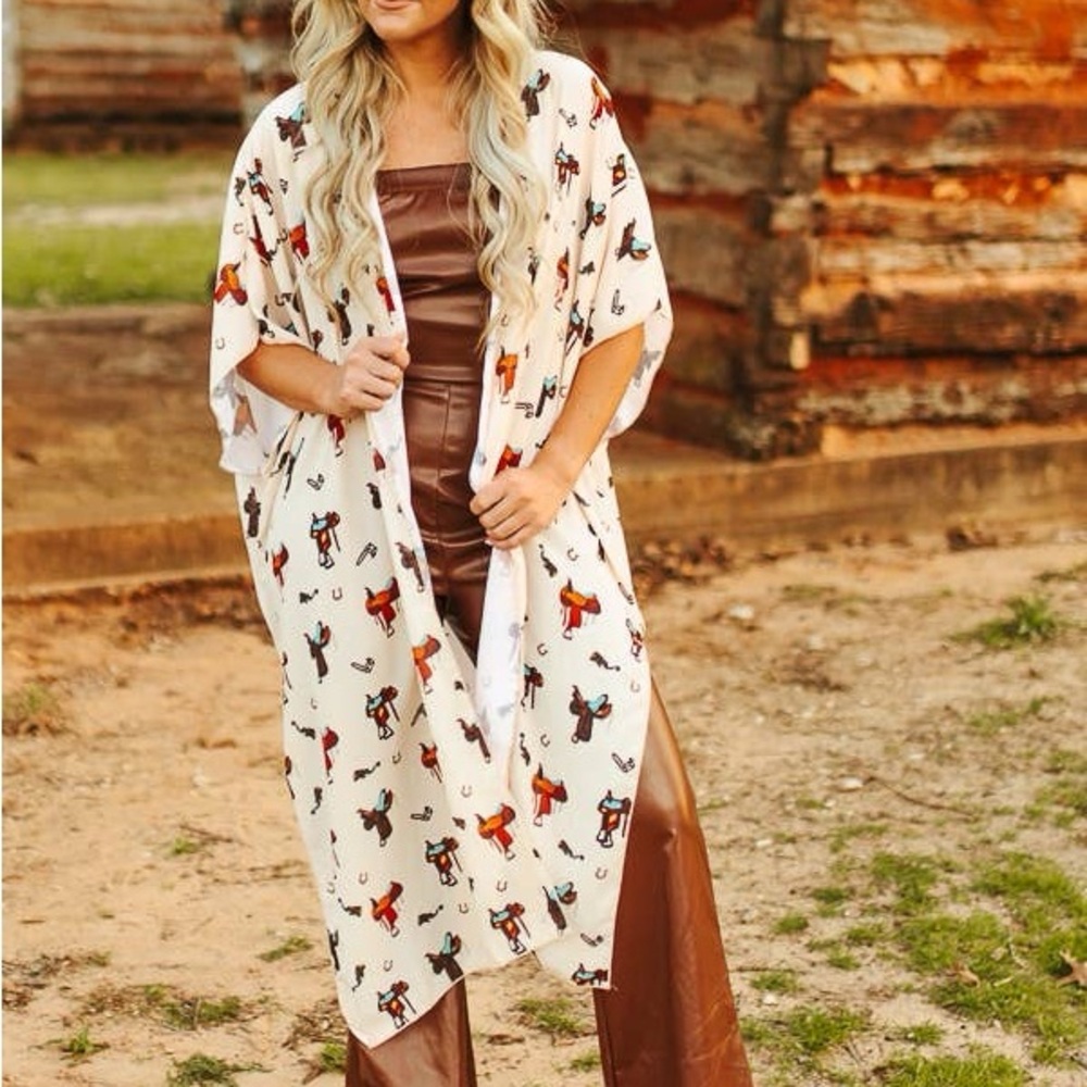Cream Rodeo Duster/Cardigan Short Sleeve W Side Slits
